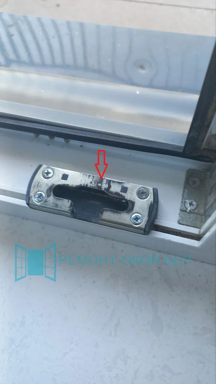 регулировка двери балконной